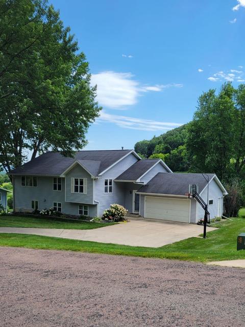 35 La Crescent Homes for Sale - La Crescent MN Real Estate - Movoto