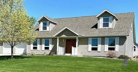 823 Park, Caledonia, MN 55921 photo 1