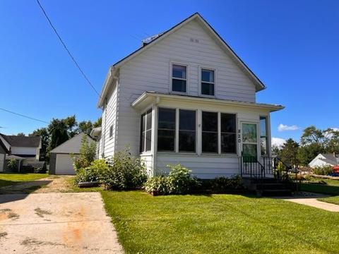 820 Grove, Caledonia, MN 55921 photo 1