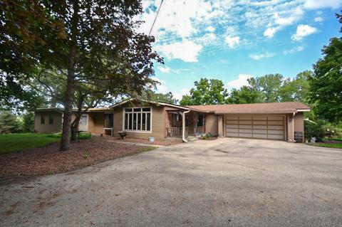 w378s10935 Betts, Eagle, WI 53119 photo 1