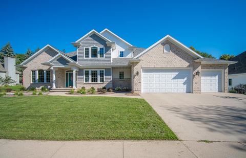 430 E Wayfarer, Appleton, WI 54913 photo 1