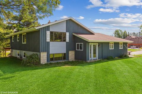 6237 Gilbert, West Bend, WI 53095 photo 1