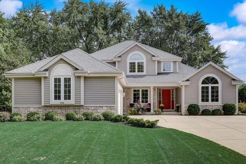 8148 S 77th, Franklin, WI 53132 photo 1