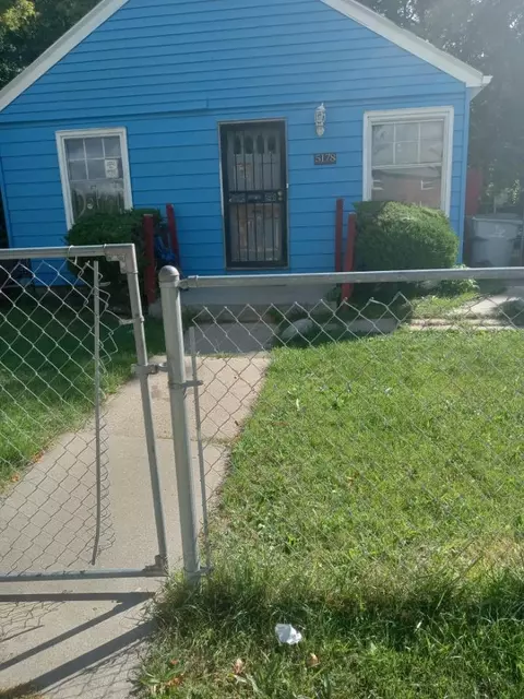 5178 N Teutonia, Milwaukee, WI 53209