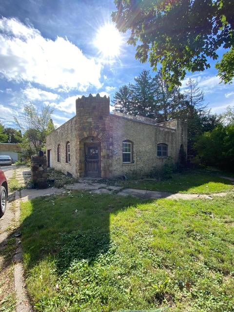 209 Beloit, Delavan, WI 53115 photo 1