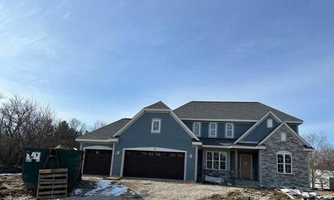 w273n2473 Arlington, Pewaukee, WI 53072