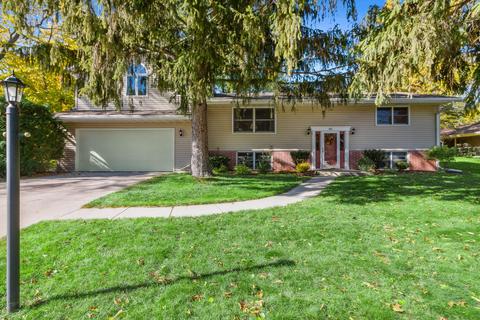 348 Spring Ln, Delavan, WI 53115 photo 1