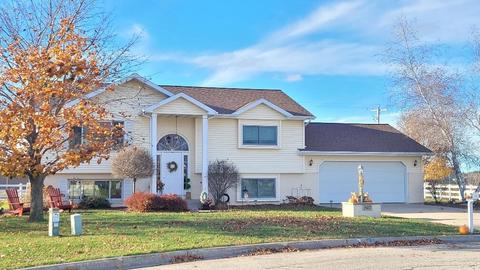 2417 21st, Menominee, MI 49858