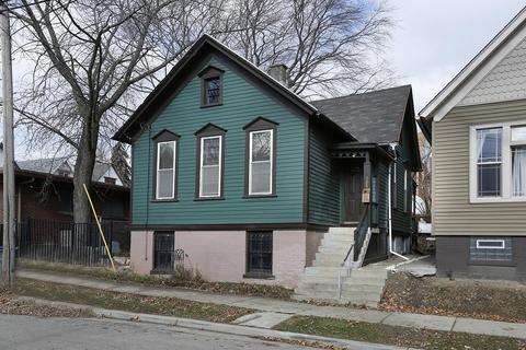 508 E Wright, Milwaukee, WI 53212 photo 1