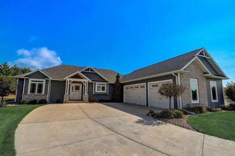 713 E Clancy, Jefferson, WI 53549 photo 1