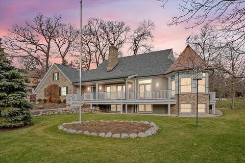 901 Maytag, Lake Geneva, WI 53147
