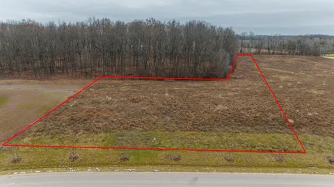 3650 W Pine Vw, Mequon, WI 53097