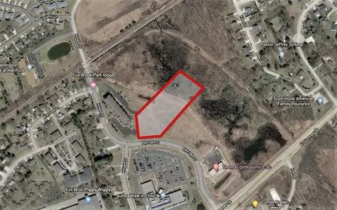264 N Pike Lk #278, Hartford, WI 53027
