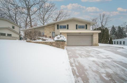 5475 Olympia, Greendale, WI 53129 photo 1
