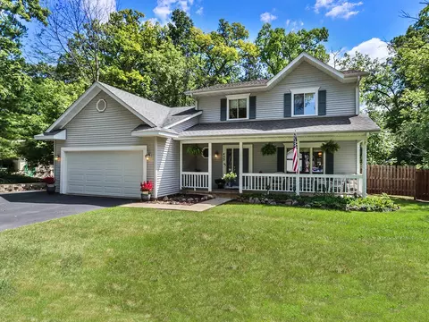 435 Sylvan, Fontana, WI 53125