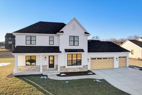 725 Oldfield, Mukwonago, WI 53149