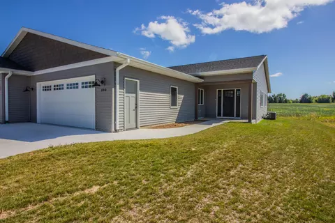 545 Raybern, Random Lake, WI 53075 photo 1