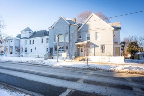 239 8th, La Crosse, WI 54601