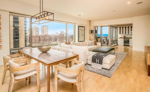 923 E Kilbourn #603, Milwaukee, WI 53202