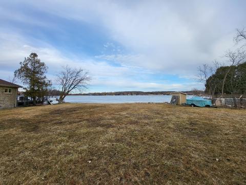 4988 Lakeview, Richfield, WI 53033