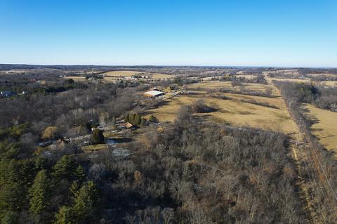 w298s1565 Moraine Farm, Genesee, WI 53188