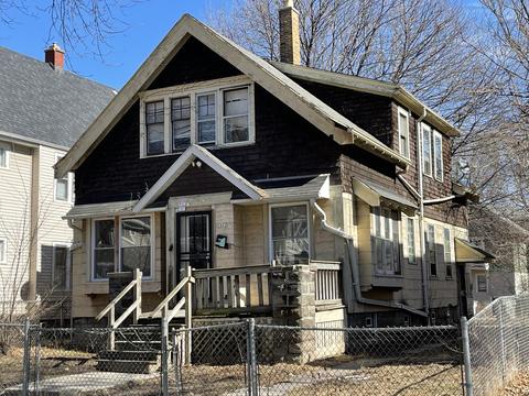 2422 N 45th, Milwaukee, WI 53210