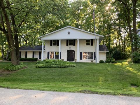 6555 N Crestwood, Glendale, WI 53209