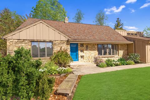 7416 N Bell, Fox Point, WI 53217 photo 1