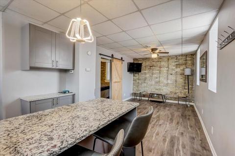 1860 N Humboldt #1866, Milwaukee, WI 53202