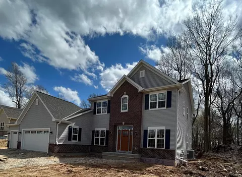 955 W Monroe, Hartford, WI 53027