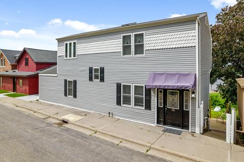406 N 2nd, Alma, WI 54610