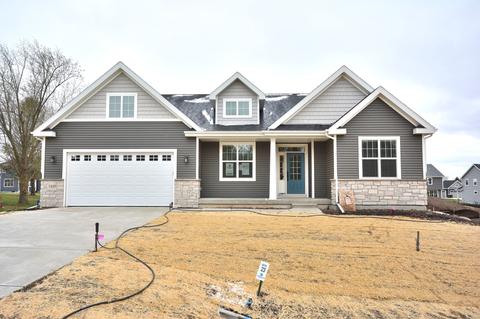 7459 S 49th, Franklin, WI 53132