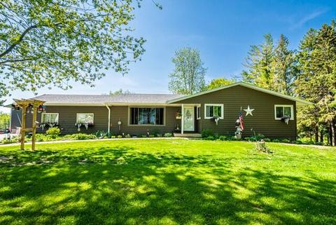 25405 103rd, Salem, WI 53168