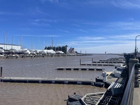 10 Gaslight Pointe #MARINA 10, Racine, WI 53403