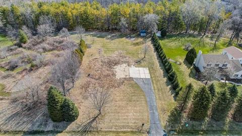 2316 Spring Hl, Cedarburg, WI 53012