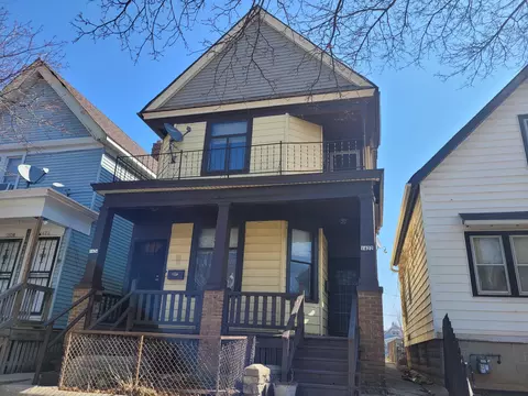 1422 N 26th #1424, Milwaukee, WI 53205