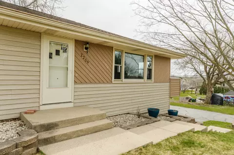 2209 Allen, Waukesha, WI 53186