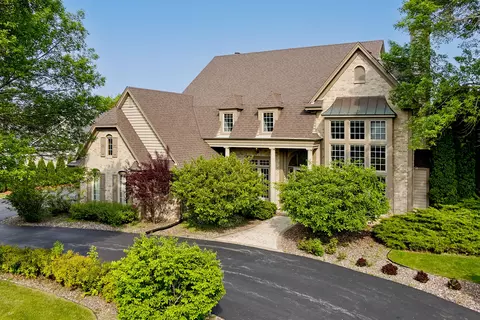 940 Auburn, Brookfield, WI 53045