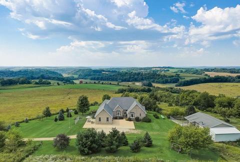 5735 Schuman, Berry, WI 53528