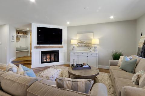 28 Driftwood #C, Williams Bay, WI 53191