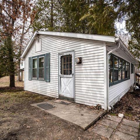 29204 Forest Isle, Waterford, WI 53185