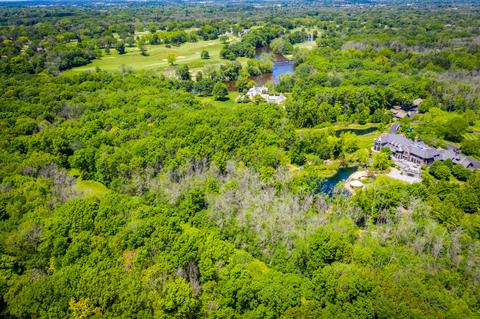 7767 N N Riv, River Hills, WI 53217