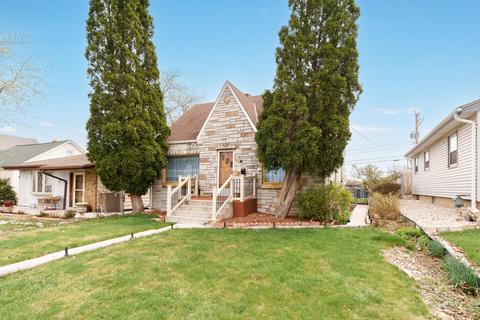 3329 W Lynndale, Greenfield, WI 53221