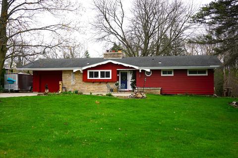 3615 Rio Vis, Racine, WI 53404