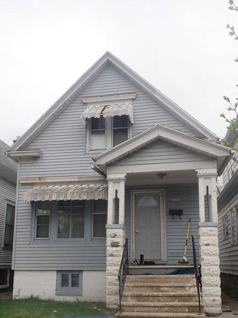 1584 S Un, Milwaukee, WI 53204