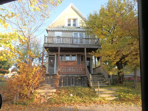2474 W Vine #2476, Milwaukee, WI 53205