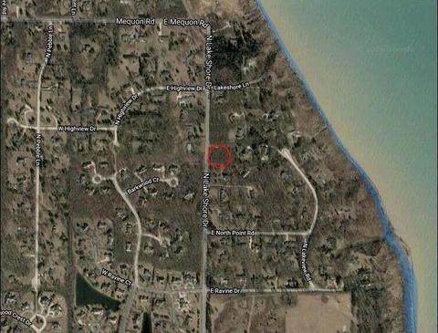Lt1 N Lake Shore, Mequon, WI 53092