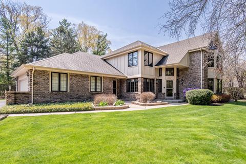 2207 W Kenboern, Glendale, WI 53209
