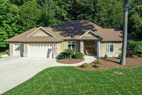 932 Wood, Wilson, WI 53081