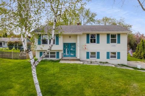 1639 Cedar, Grafton, WI 53024